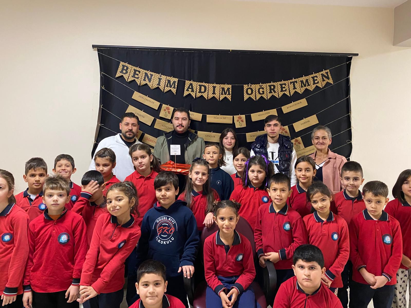 Başkandan Öğretmenler Günü’ne Özel Baklava İkramı