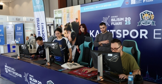 Bilişim Fuarı Stantlarına 7’den 70’e Yoğun İlgi