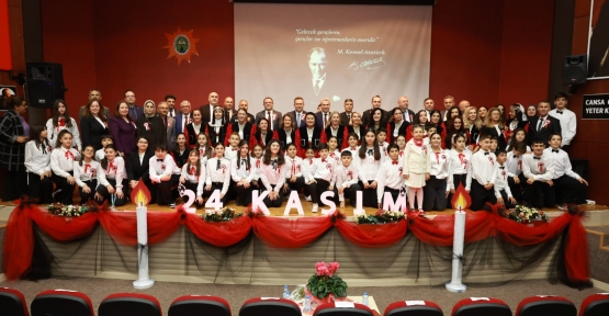 Derince’de Öğretmenler Günü Coşkusu