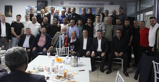 Erzurumlular Derneği Şampiyonluğu Coşkuyla Kutladı