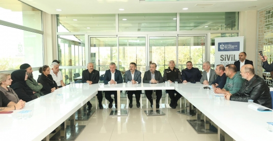 Evlerine Giremeyen Ailelere Moral Ziyareti