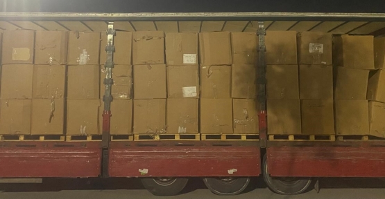 SAHTE BELGELİ TIRDA TONLARCA KAÇAK TÜTÜN ELE GEÇİRİLDİ