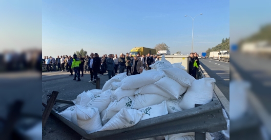 TIR KAZASI TEM'İ KİLİTLEDİ