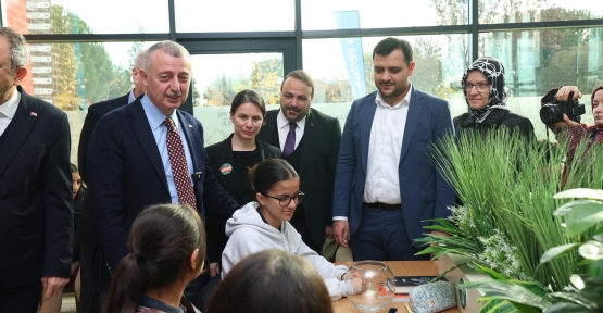 Büyükakın: "Kütüphanelerde Gençlerimizi Geleceğe Hazırlıyoruz"