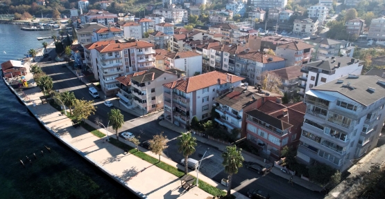 Gölcük Halıdere Sahilinde Üstyapı Sil Baştan