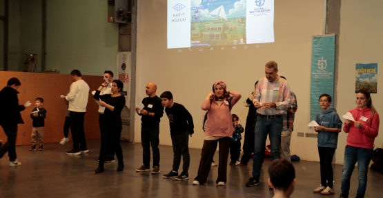 Kâğıt Uçaklar Geleceğin Hayalleri İçin Havalandı