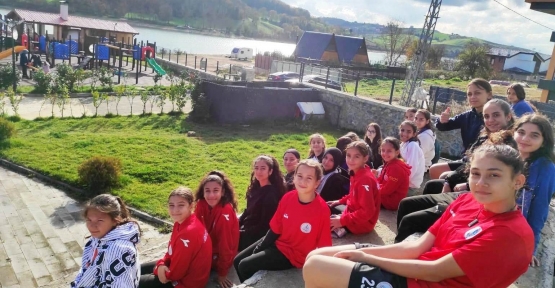 Körfez GB Kız Futbol Takımlarının Gelişim Kampı