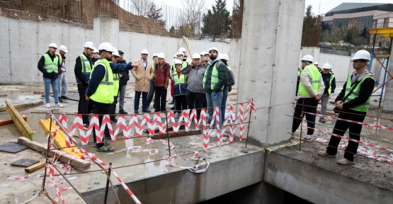 KOÜ’lü Öğrenciler Büyükşehir’in Projesini İnceledi