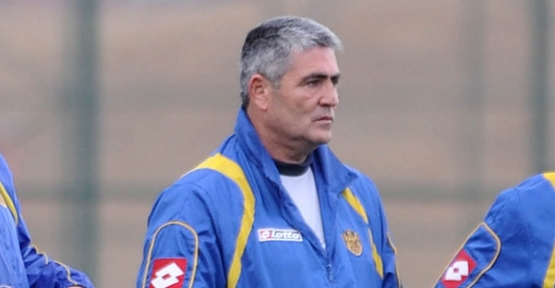 Arif Peçenek Vefat etti