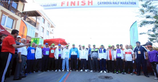  Başkan Çayırova Maratonu’na katıldı