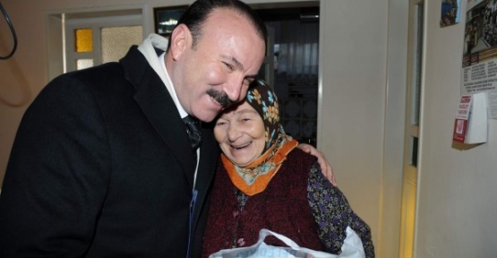 Başkan Doğan'dan 250 Aileye yardım