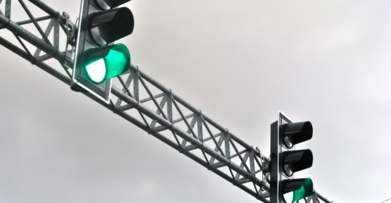  Trafik ışıklarında LED lamba sistemine geçti