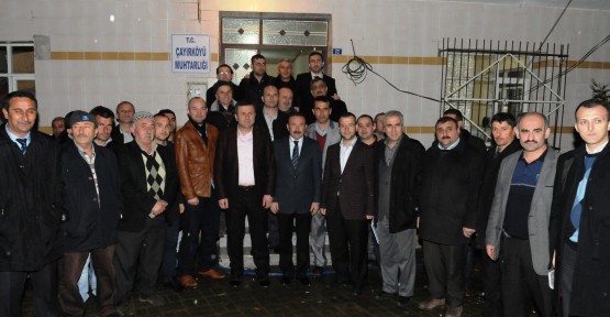Doğan, gündüz mahallede Akşam Köylerde