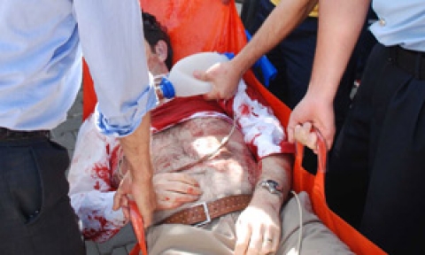 Gazete patronu dehşet saçtı: 1 ölü