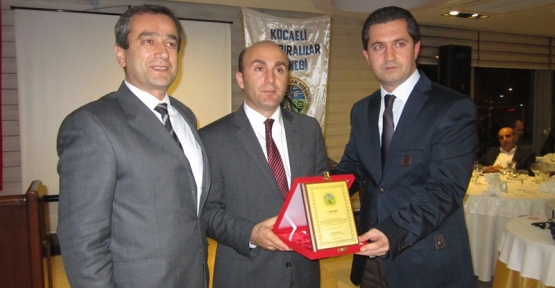 Kandıranın Başarılı Öğretmenlerine Plaket