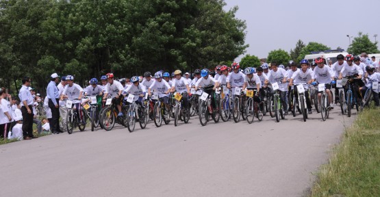  Kartepe’de Gençlik Haftası Bisiklet Yarışları Yapıldı