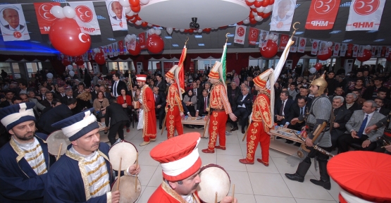 MHP'NİN ŞÖLENİ MUHTEŞEMDİ