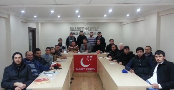 Mutfakta çalışan gazeteciler var
