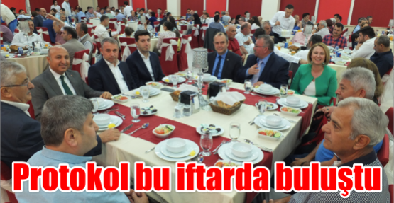 Protokol bu iftarda buluştu