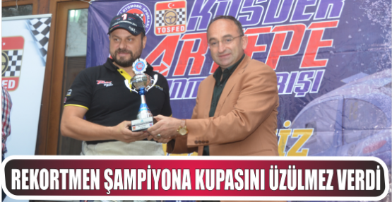 Rekortmen Şampiyon Ülkü’ye Kupasını Üzülmez Verdi