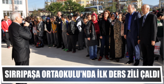 Sırrıpaşa Ortaokulu’nda ilk ders zili çaldı