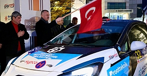    40. Kocaeli Rallisinin Startını Başkan Büyükakın Verdi