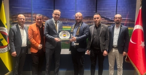 ​​​​​​​Fenerbahçeliler, Kulüp  Yöneticilerine Konuk Oldu