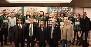 KOCAELİSPOR ŞAMPİYONLUK YÜKLEMESİ YAPTI