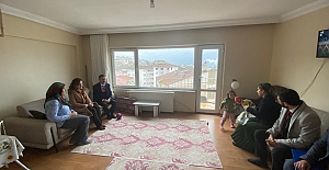Vali Aktaş ve Eşi Songül Aktaş,...