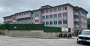 KOCAELİ'DE OKULUN 4'ÜNCÜ KATINDAN DÜŞEN LİSELİ AĞIR YARALANDI