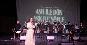 Bu Konser Yürekleri İlahi Aşkla...