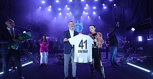 Büyükakın Forma Verdi, Fatma Turgut Kutladı