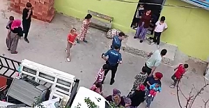 İKİ GRUBUN KAVGASINDA TUĞLALAR HAVADA...