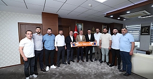Şampiyon Darıca Türkeli’den Büyükakın’a Ziyaret