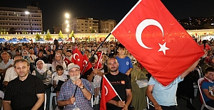   7den 77ye Demokrasi Aşkı