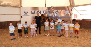 Minik Biniciler At Sevgisiyle Büyüyor