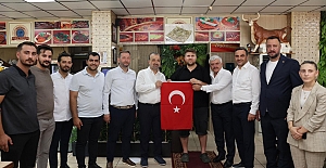 Terörsüz Türkiye Projesine Vatandaştan Türk Bayraklı Destek