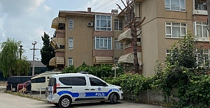 22 YAŞINDAKİ GENÇ YATAĞINDA ÖLÜ...