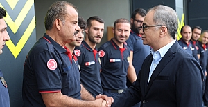 Baraçlı’dan İtfaiyecilere Moral Ziyareti