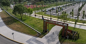 Her Adımda Huzur, Her Köşede Dostluk