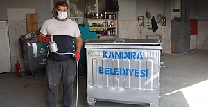 Kandıra Belediyesi, Çöp Konteynerlerini Tamir Ederek Tasarruf Sağlıyor