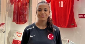 Körfezli Medine Ravza U15 Kız Millî...