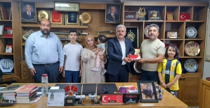 ŞEHİT BABASI HÜSEYİN ÖZEN'DEN MHP'YE 'TERÖRSÜZ TÜRKİYE’ DESTEĞİ
