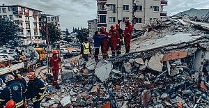 Kutsal Mücadele, Alevler Arasında...