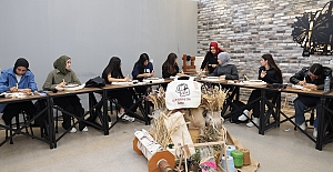 Cumhuriyet’in 102. Yılına Özel Ay Yıldızlı Çantalar