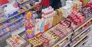 ALKOLLÜ MÜŞTERİ, AKARYAKIT İSTASYONU...