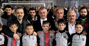 BAŞKAN BÜYÜKAKIN: GENÇLER İÇİN...