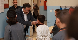 Başkan Gökçe Öğrencilerin Her Zaman Yanında