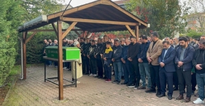 Cezavindeki Odasında Ölü Bulunan Thodex’in Kurucusu Faruk Fatih Özer, Kocaeli’de Toprağa Verildi