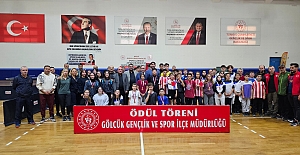 Gölcükte Atatürk Haftası Masa...